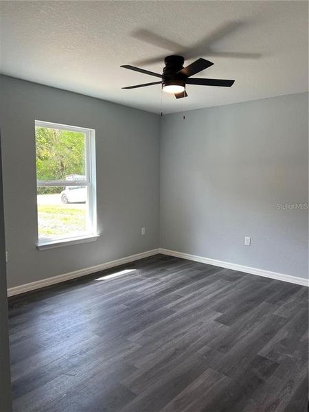 Spacious, unfurnished interior of a new home in , Dunnellon (Image 10).