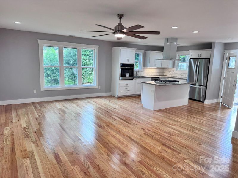 Spacious, unfurnished interior of a new home in , Asheville (Image 10).