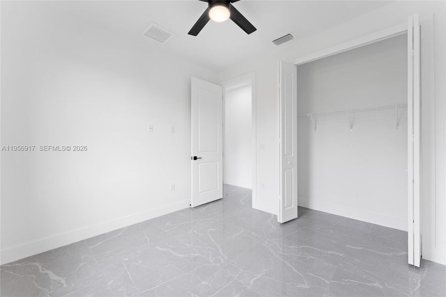Spacious, unfurnished interior of a new home in , Lehigh Acres (Image 11).