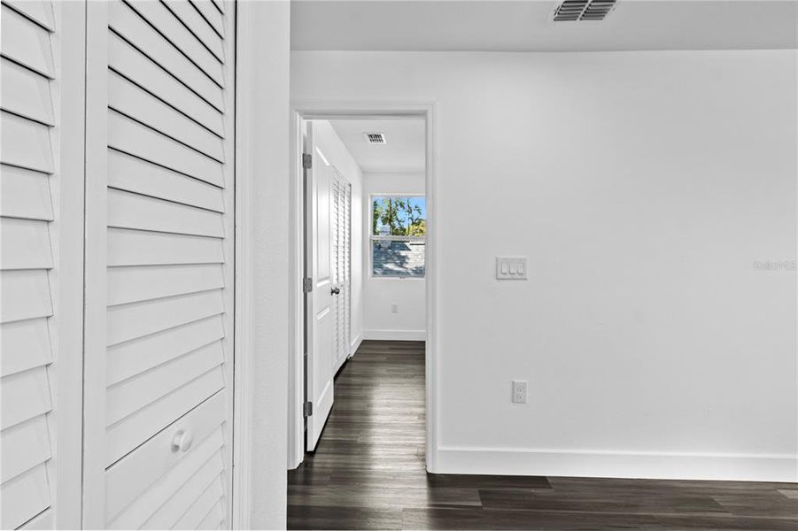 Spacious, unfurnished interior of a new home in , St. Petersburg (Image 59). Spacious, unfurnished interior of a new home in , St. Petersburg (Image 59).