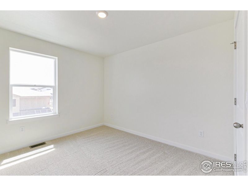Spacious, unfurnished interior of a new home in Settlers Crossing, Commerce City (Image 23). Spacious, unfurnished interior of a new home in Settlers Crossing, Commerce City (Image 23).
