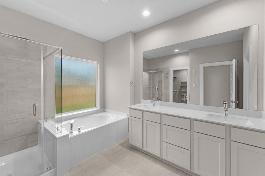 Furnished interior view inside a new home in Barton Creek Ranch, Conroe (Image 8).