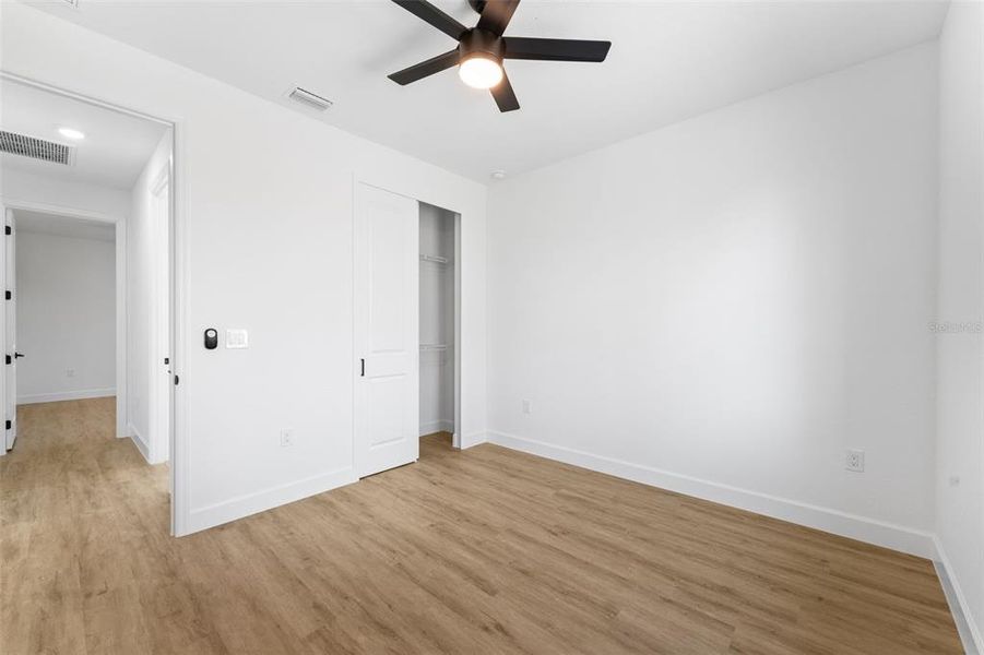 Spacious, unfurnished interior of a new home in , North Port (Image 20).