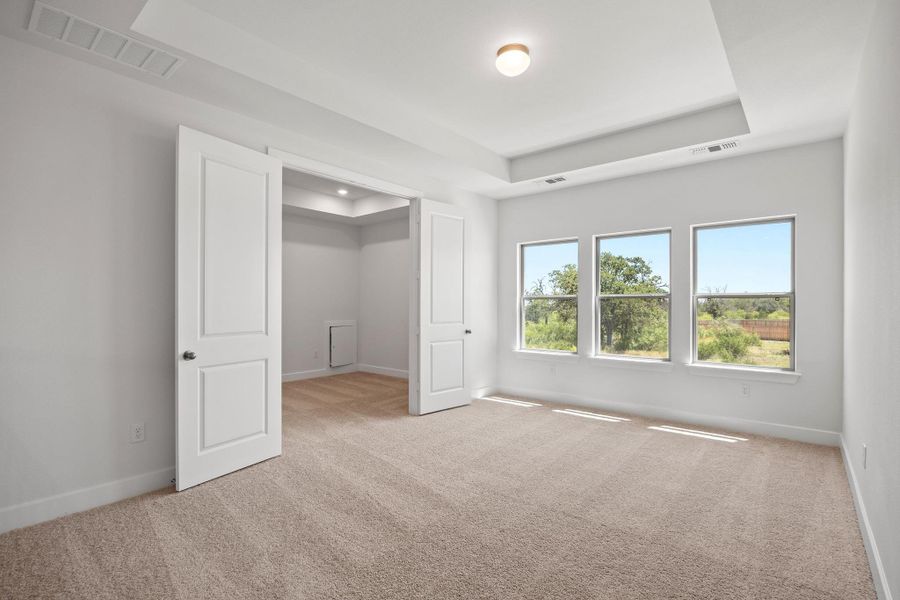 Spacious, unfurnished interior of a new home in Parmer Ranch, Georgetown (Image 30).