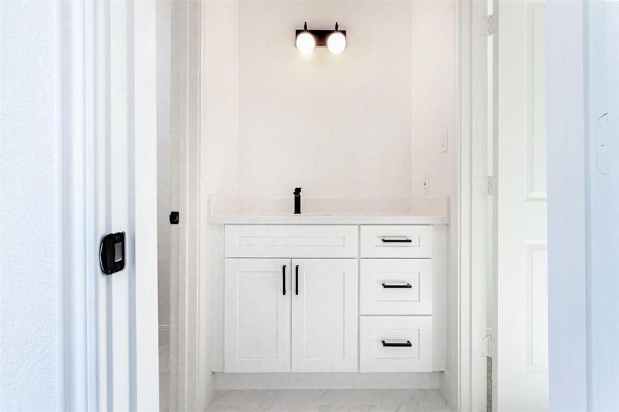 Close-up of interior finishes inside a home in , Houston (Image 8). Close-up of interior finishes inside a home in , Houston (Image 8).