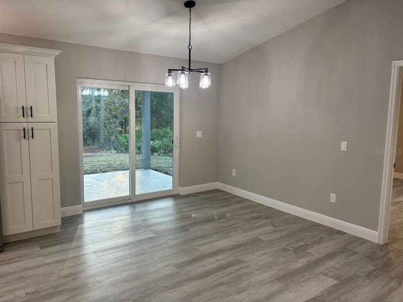 Spacious, unfurnished interior of a new home in , Citrus Springs (Image 30).