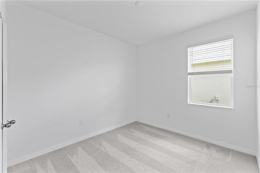 Spacious, unfurnished interior of a new home in Cypress Park Estates, Haines City (Image 8).