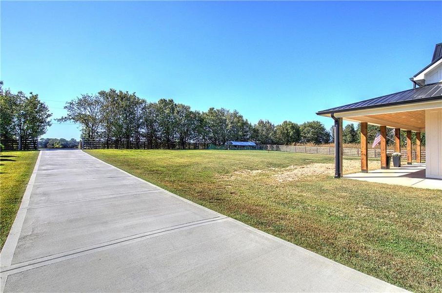 Exterior details and patio area of a home in , Calhoun (Image 36).