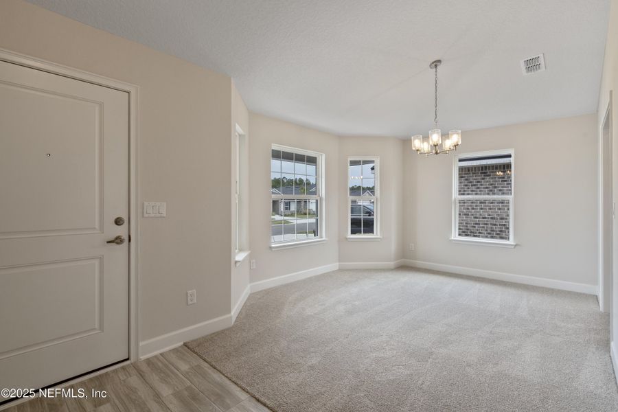 Spacious, unfurnished interior of a new home in , Green Cove Springs (Image 11).