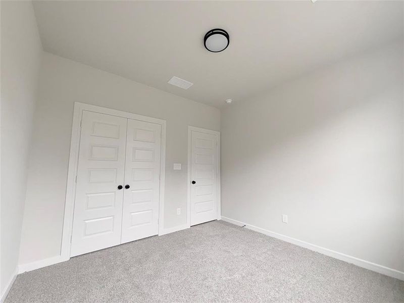 Spacious, unfurnished interior of a new home in , Quinlan (Image 29).