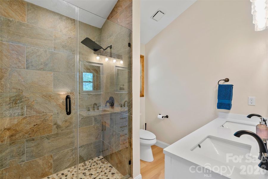 Furnished interior view inside a new home in , Lake Lure (Image 6).