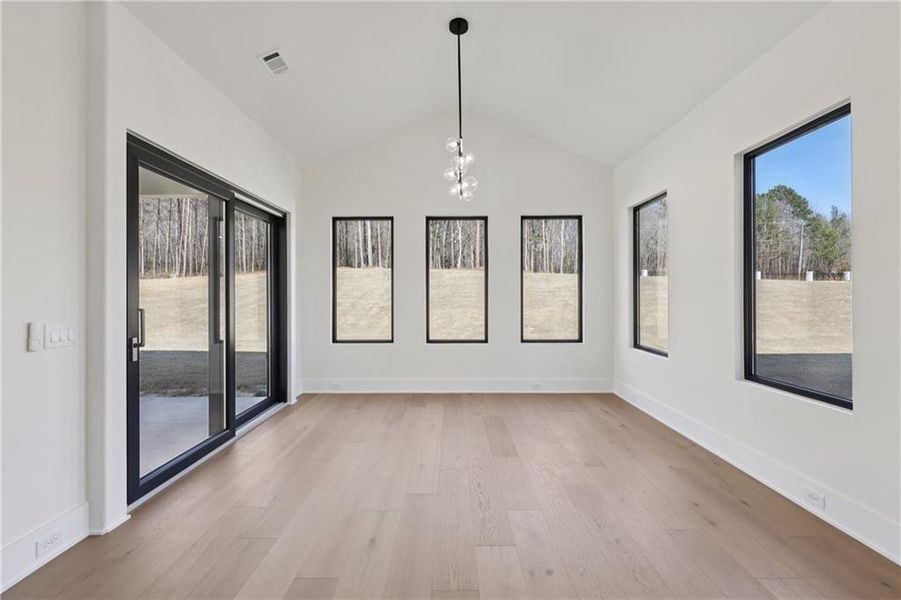 Spacious, unfurnished interior of a new home in , Auburn (Image 22).