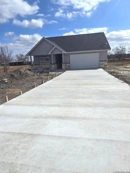 Image 23 of a home in .