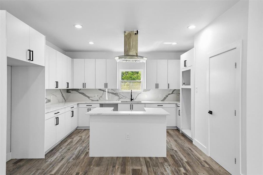 Level 2 - Kitchen