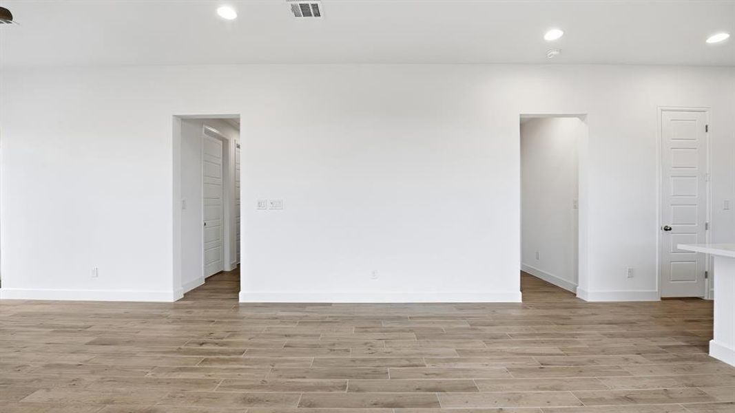 Spacious, unfurnished interior of a new home in Meraki, Forney (Image 15).
