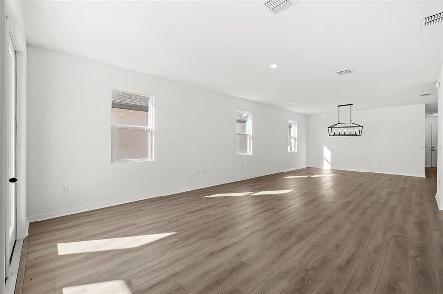 Spacious, unfurnished interior of a new home in , Kissimmee (Image 32).