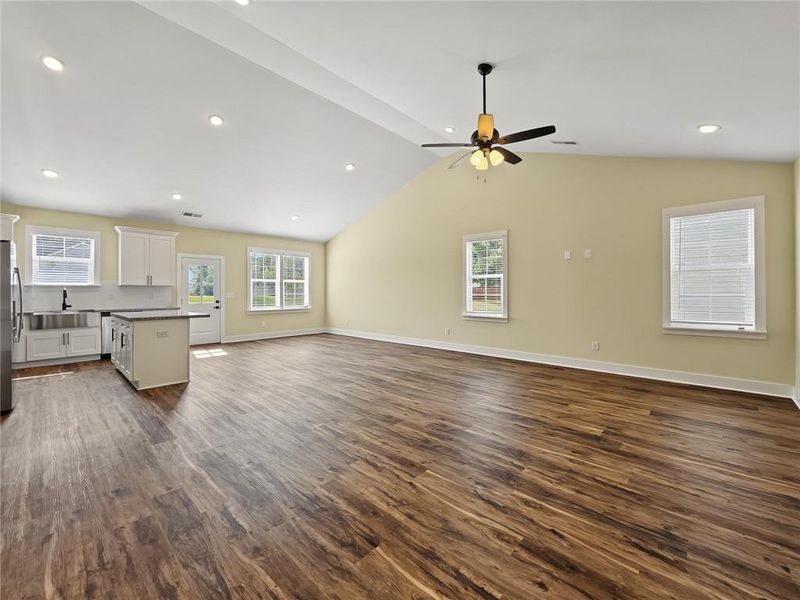 Spacious, unfurnished interior of a new home in , Austell (Image 18).