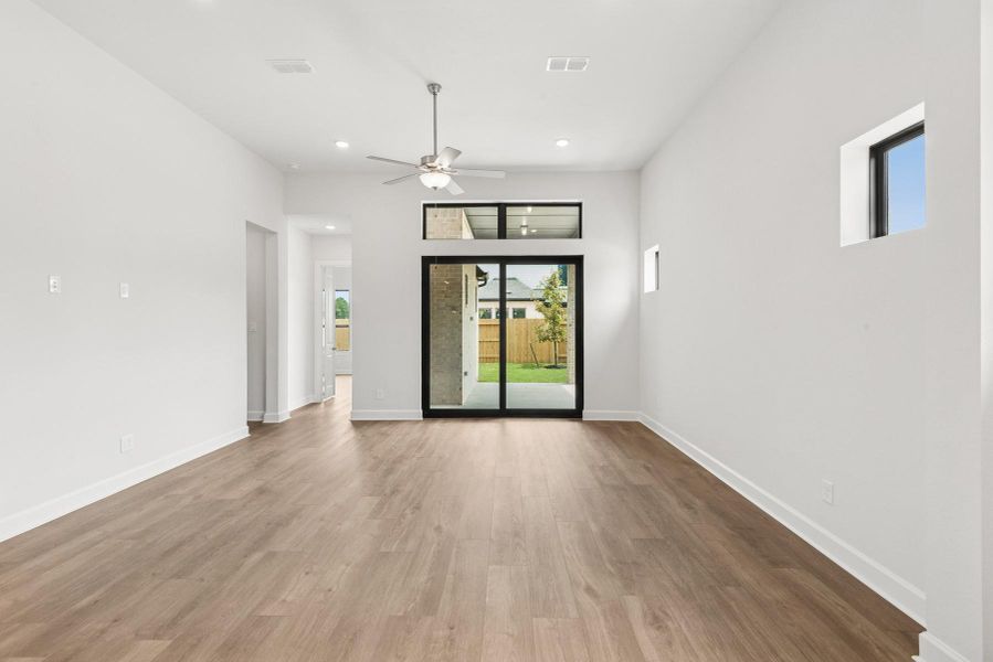 Spacious, unfurnished interior of a new home in ARTAVIA 45' Homesites, Conroe (Image 33).