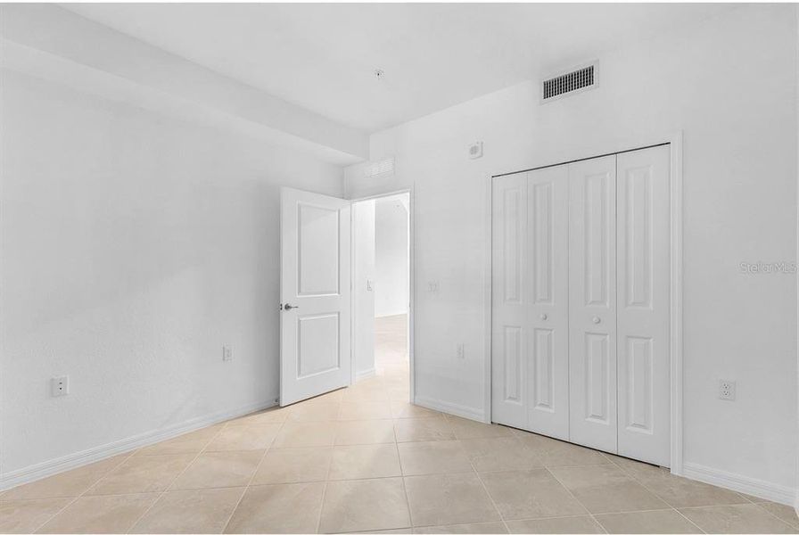 Spacious, unfurnished interior of a new home in Heritage Landing, Punta Gorda (Image 23). Spacious, unfurnished interior of a new home in Heritage Landing, Punta Gorda (Image 23).