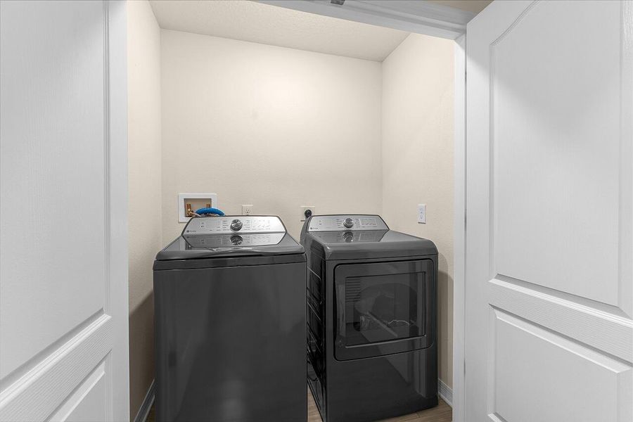 8275-105th-Ct-HigMedia-031-1280