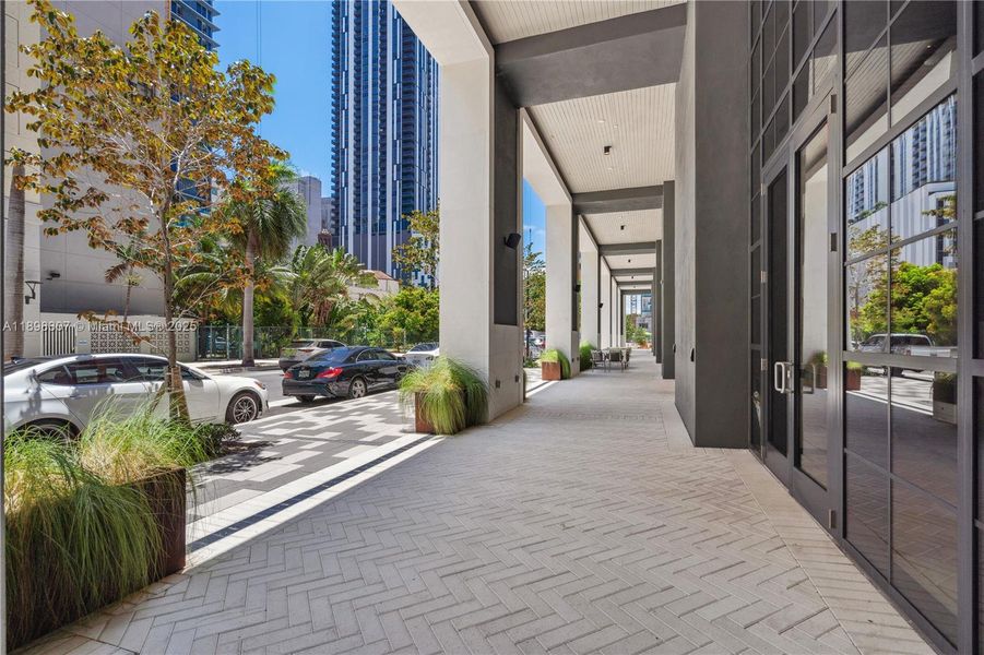 Community amenities in , Miami (Image 42).