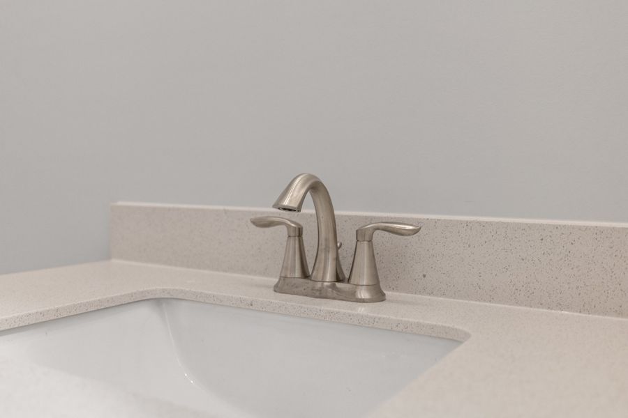 Representative interior finishes for a home built from the The Ellery by RobuckHomes in Baylee Ridge, Selma (Image 64).