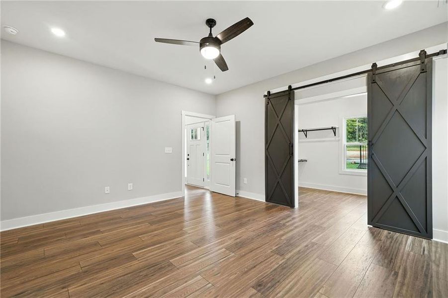 Spacious, unfurnished interior of a new home in , Cartersville (Image 15). Spacious, unfurnished interior of a new home in , Cartersville (Image 15).