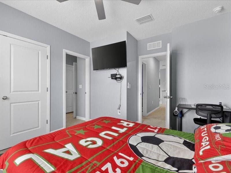 Furnished interior view inside a new home in , Apollo Beach (Image 38).