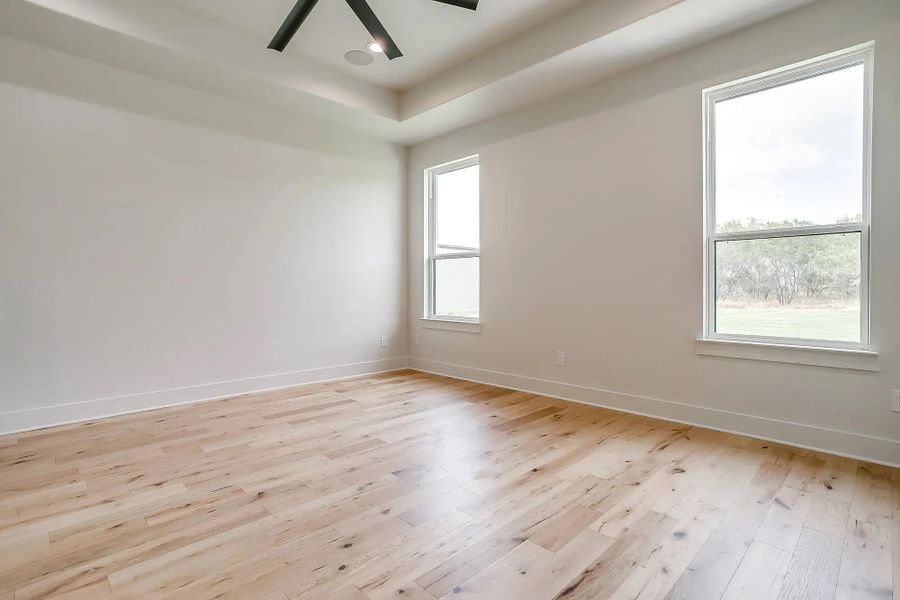 Representative unfurnished interior of a home built from the The Colin by Elmwood Custom Homes in Aledo Heights, Aledo (Image 39).