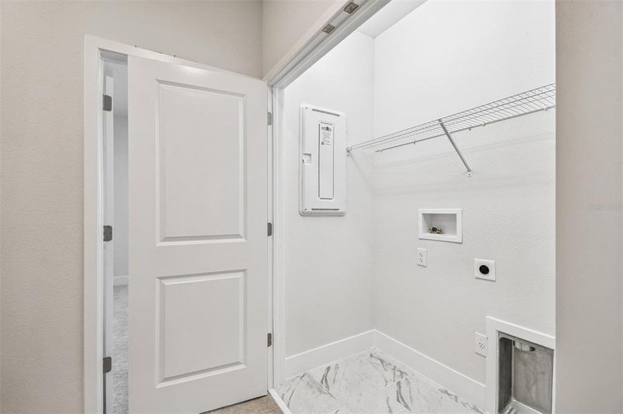 Spacious, unfurnished interior of a new home in Apex at Seminole Heights, Tampa (Image 20).