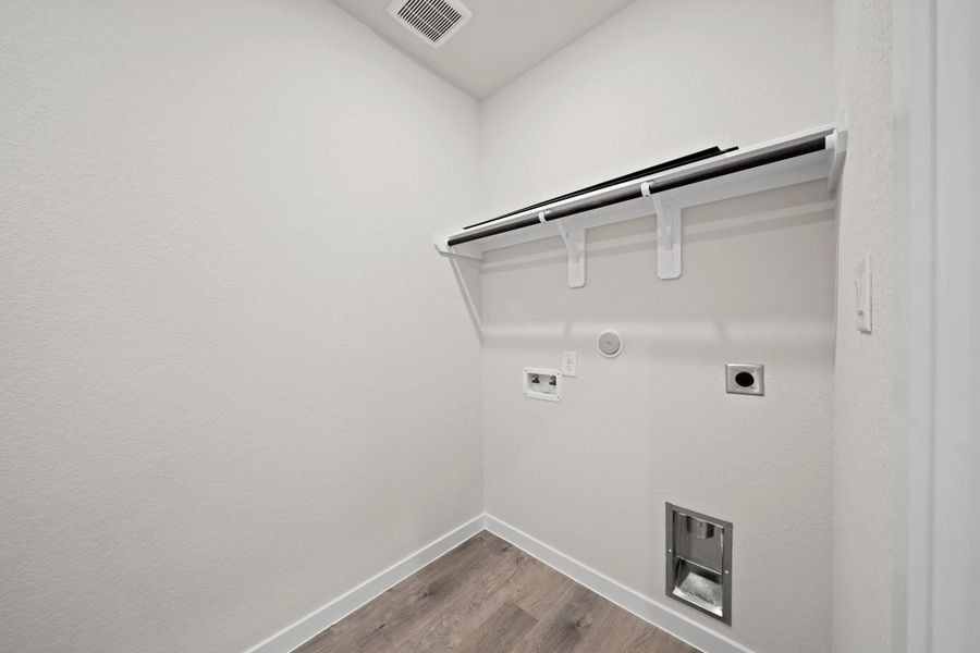 Spacious, unfurnished interior of a new home in Granger Pines, Conroe (Image 22). Spacious, unfurnished interior of a new home in Granger Pines, Conroe (Image 22).