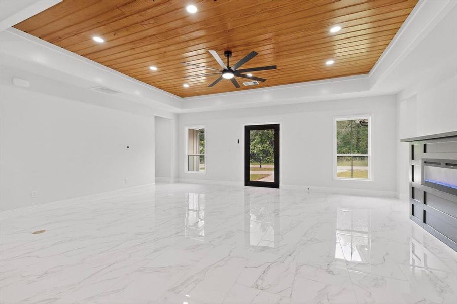 Spacious, unfurnished interior of a new home in , Tool (Image 20).