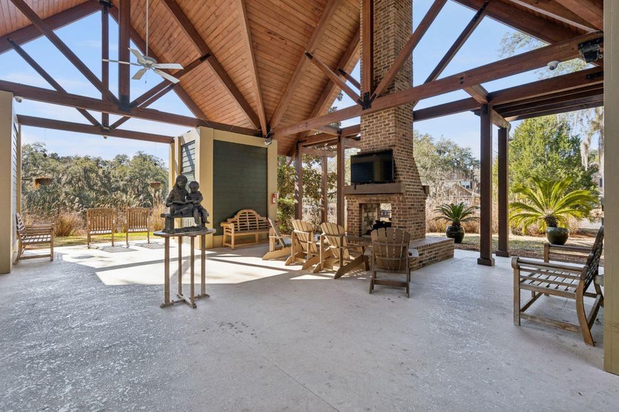 Community amenities in , North Charleston (Image 47).