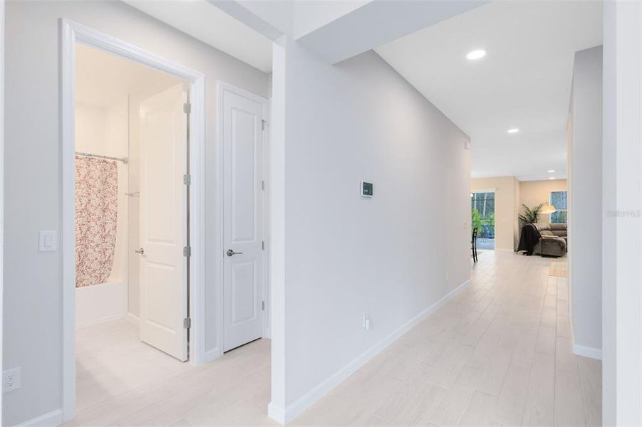 Spacious, unfurnished interior of a new home in Eden at Crossprairie, St. Cloud (Image 20).