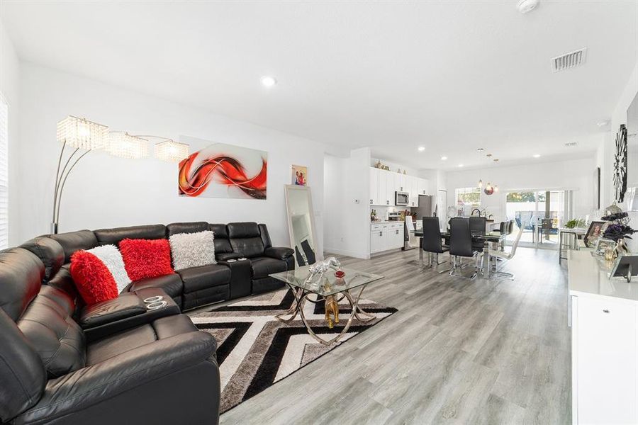Furnished interior view inside a new home in , Ocala (Image 8).