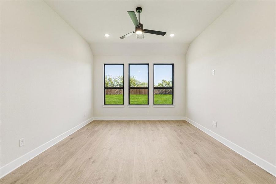 25-2119Verona_025 25-2119Verona_025