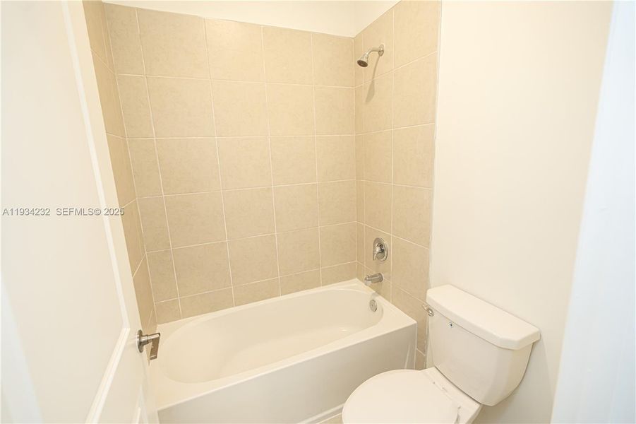 Furnished interior view inside a new home in Acacia Groves, Miami (Image 6).