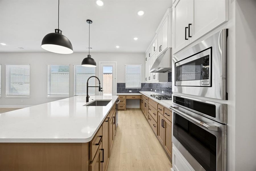 Furnished interior view inside a new home in Greenville Heights, Dallas (Image 9).