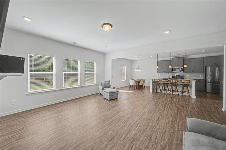 Spacious, unfurnished interior of a new home in , Rome (Image 39).