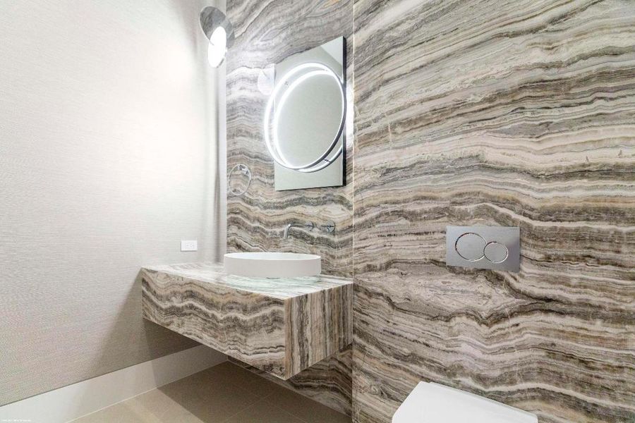 2914 N Flagler Dr 067