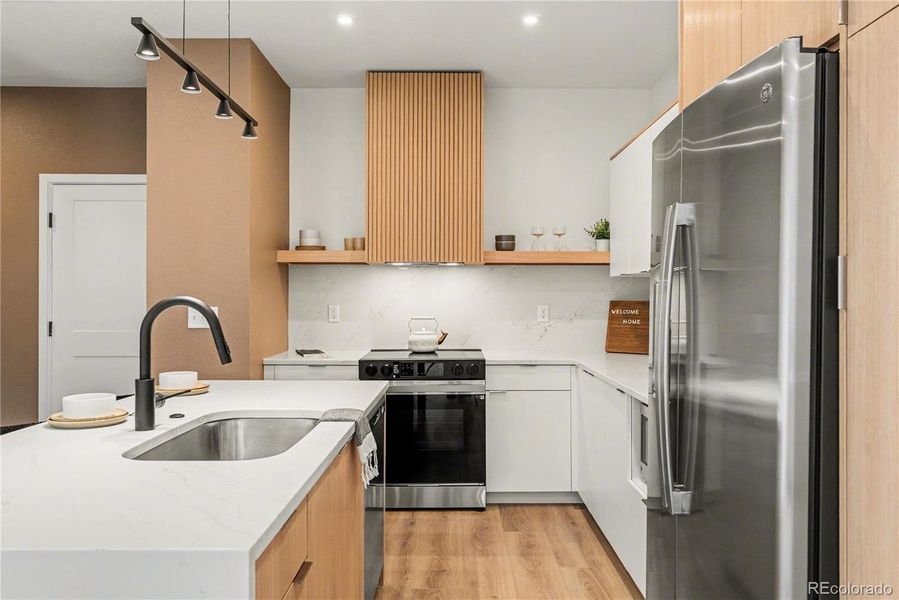 Image of a model home. Finishes, colors, and available options may differ from those shown.