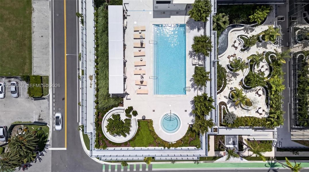 Community amenities in , Bay Harbor Islands (Image 39).