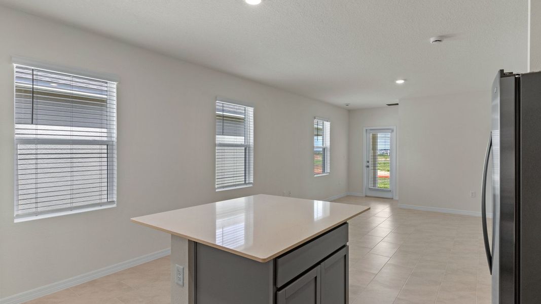 Furnished interior view inside a new home in Hamilton Bluff, Lake Hamilton (Image 7).