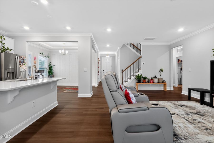 08_920_Jasper_Mine_Trl-Living_room-_109