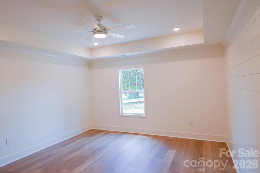 Spacious, unfurnished interior of a new home in , Clover (Image 29).