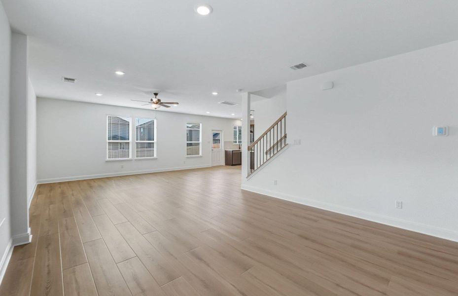 Spacious, unfurnished interior of a new home in Patterson Ranch, Georgetown (Image 19).