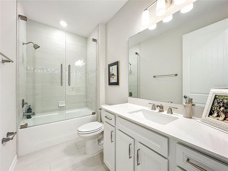 Furnished interior view inside a new home in Del Webb Minneola, Minneola (Image 12). Furnished interior view inside a new home in Del Webb Minneola, Minneola (Image 12).