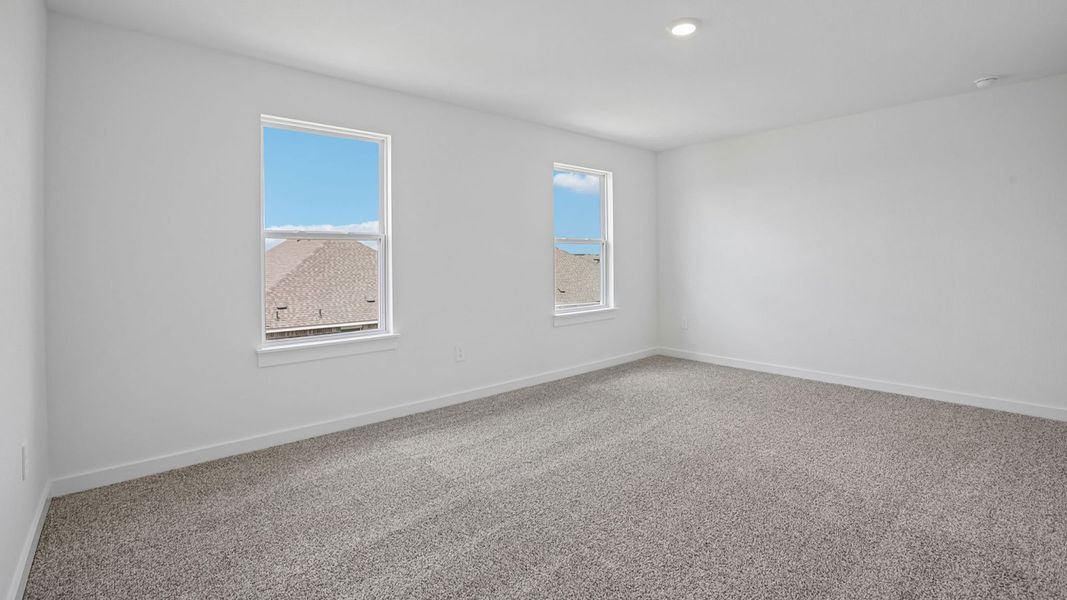 Spacious, unfurnished interior of a new home in Rosenbusch Ranch, Leander (Image 47).
