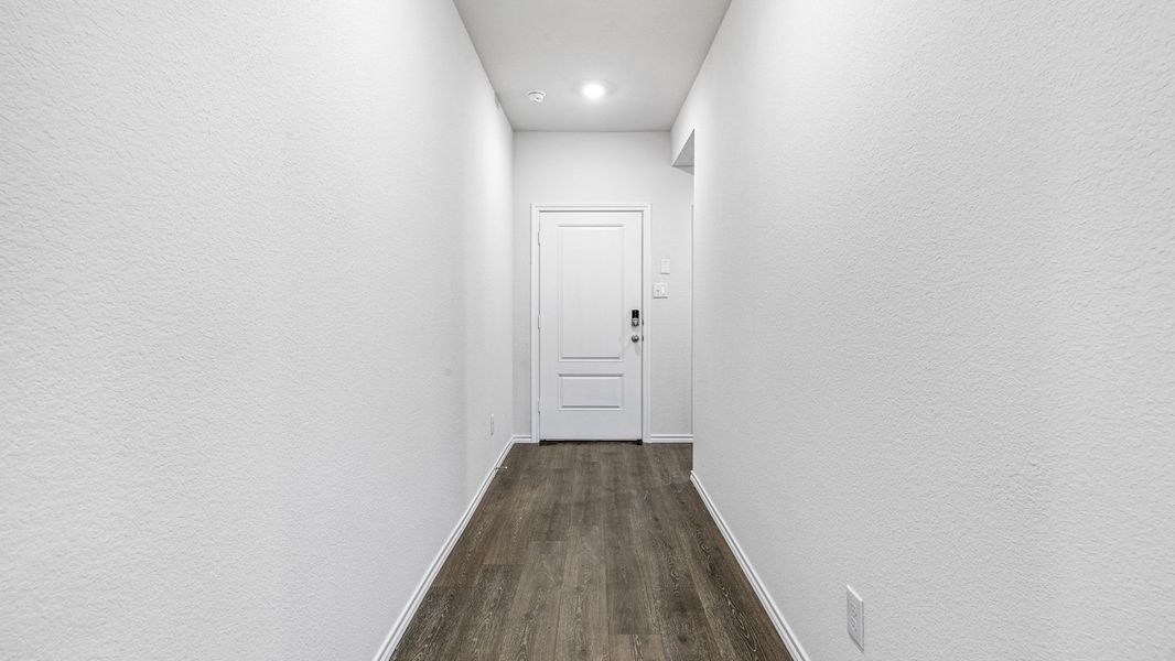 Spacious, unfurnished interior of a new home in Stonewyck Farms, Ennis (Image 24).