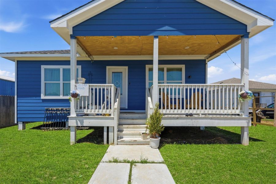 Exterior details and patio area of a home in , Cleveland (Image 25).